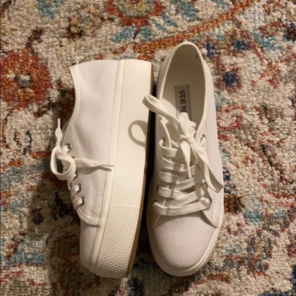Steve Madden platform